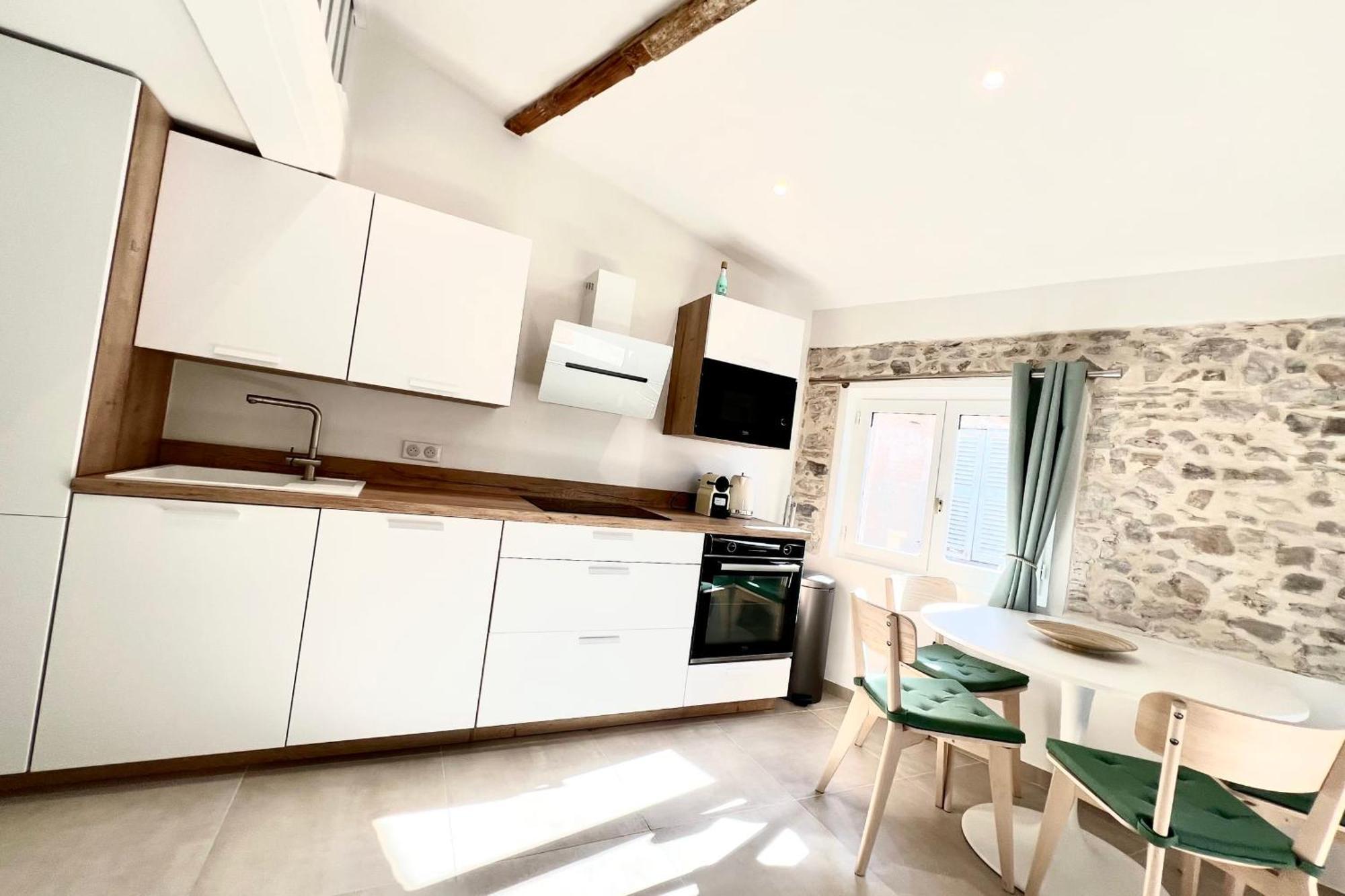 Apartment Old - 1 Bedroom - 4 People