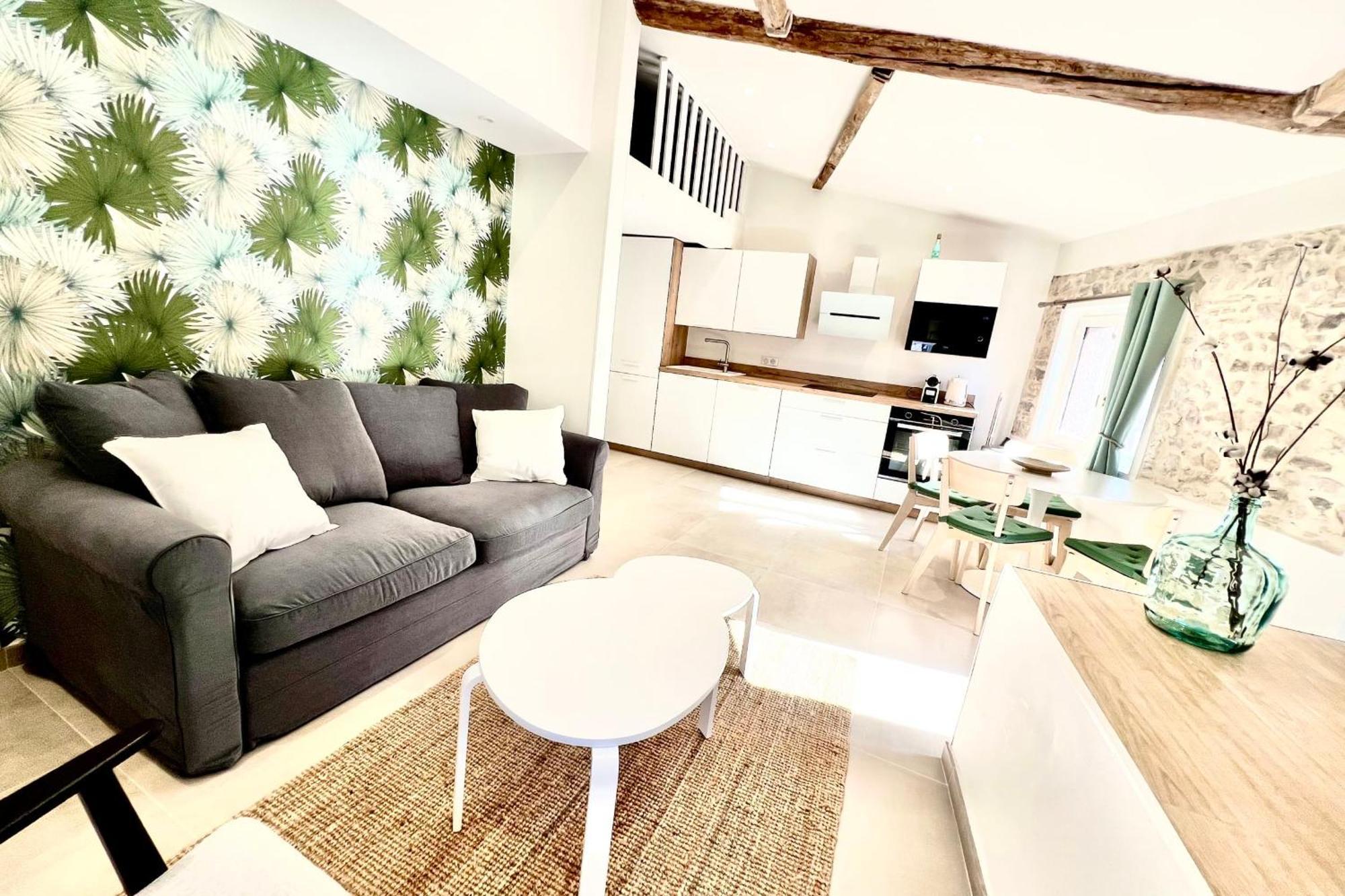 Apartment Old - 1 Bedroom - 4 People